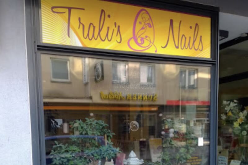 Tralis Nails Köln Nagelstudio